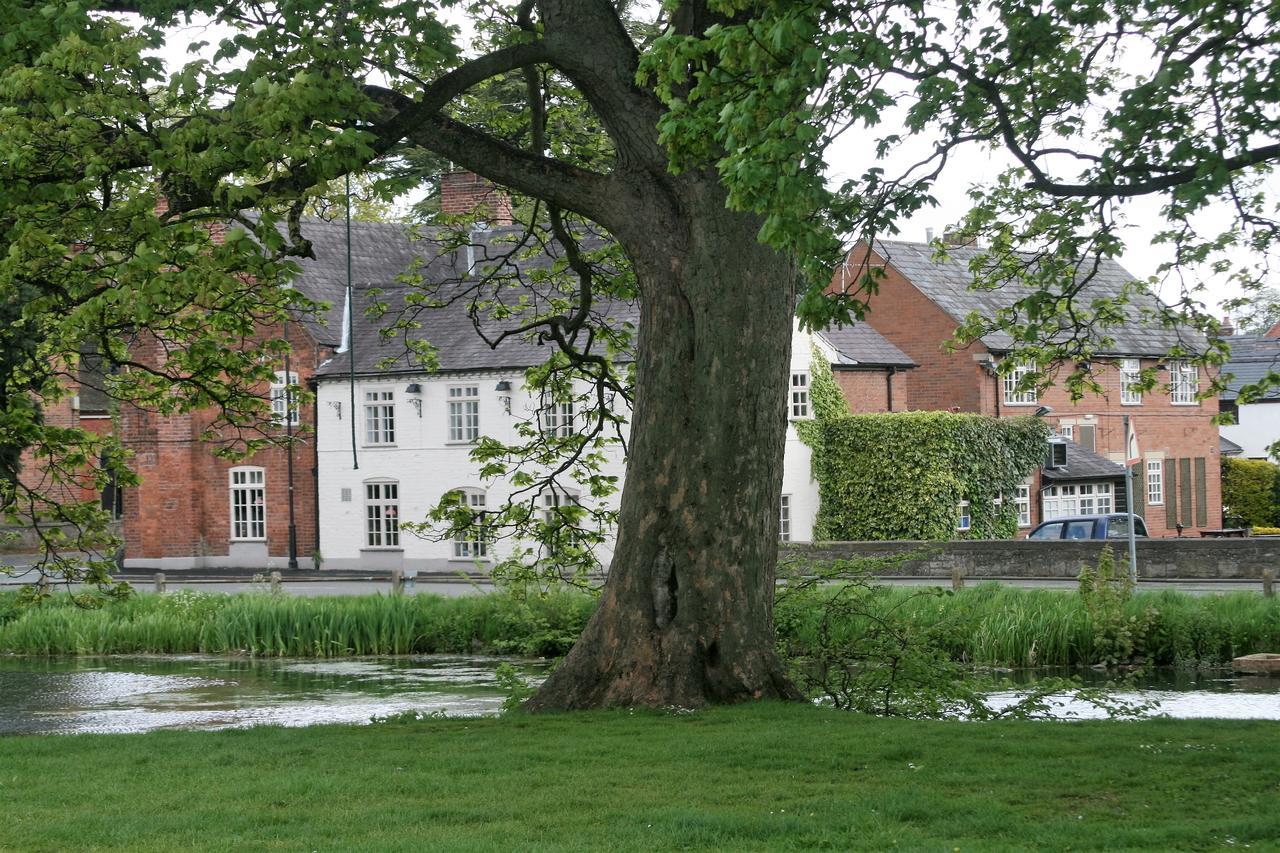 Ye Olde Boote Inn Oswestry Exterior foto
